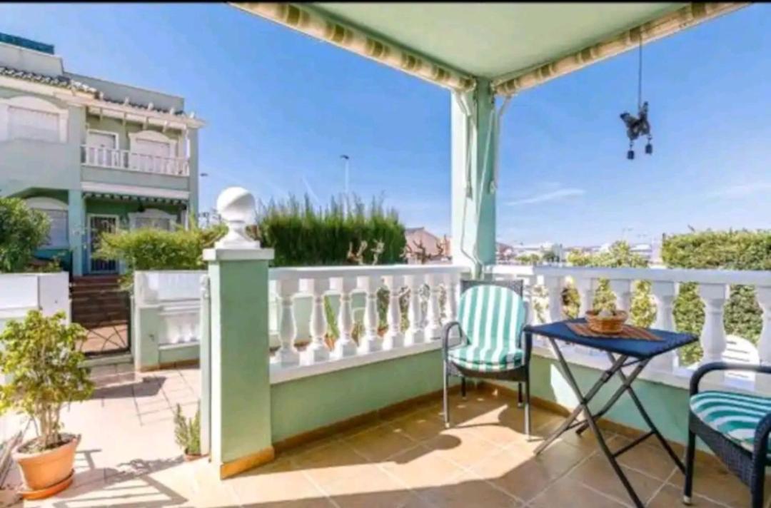Bungalow Adaptado, Terraza Muy Grande Y Soleada. Gran Alacant Kültér fotó